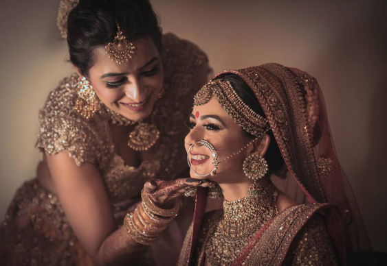 Charming Indian Wedding Dresses For Brides-Sister