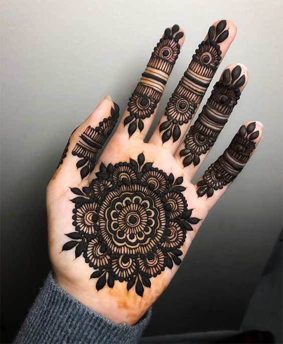 Classic Floral Mehendi Design