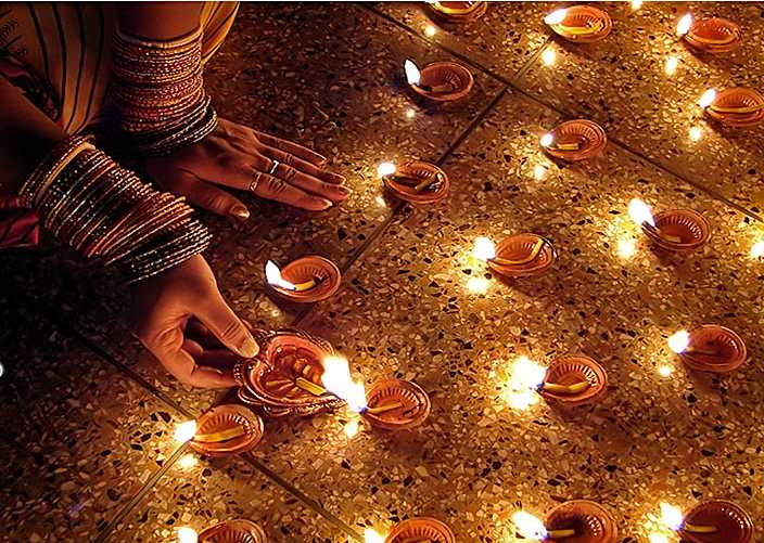 Some Glittering Ideas for a Scintillating Corporate Diwali Party