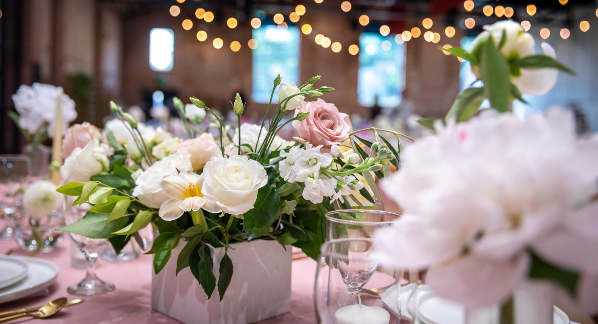 How to Transform Your Venue with Simple DIY Floral Arrangements