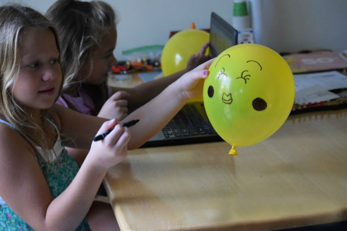 Drawing on Balloon