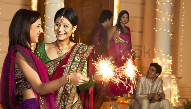 Family-Diwali-Celebration-Pic (1)