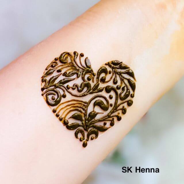 Heart Mehendi Design