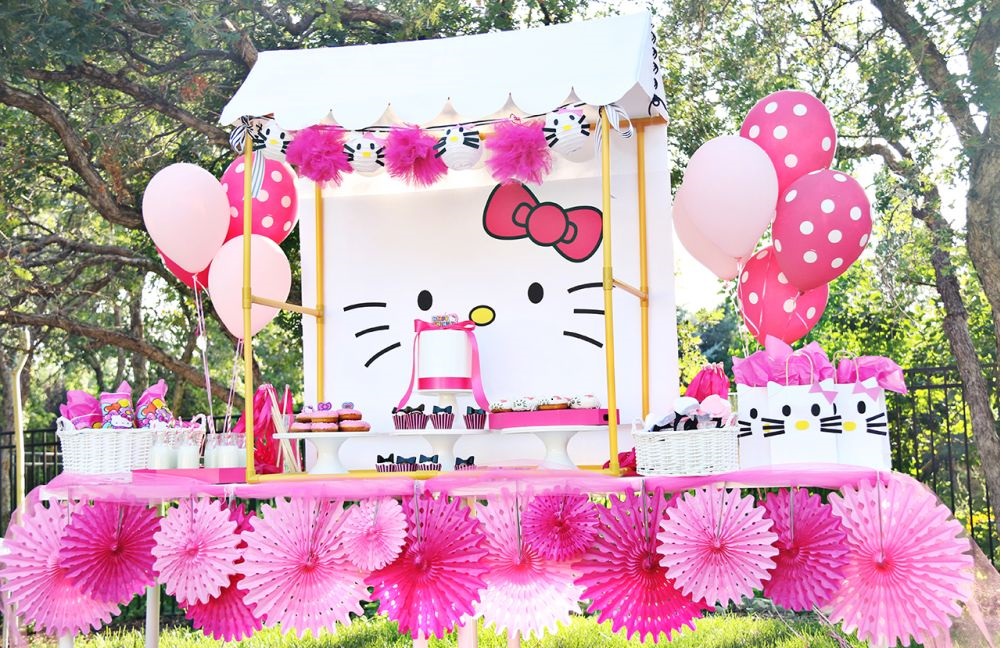 Say HELLO To Hello Kitty Theme! 10 Best Party Supplies for Kids Birthday Party