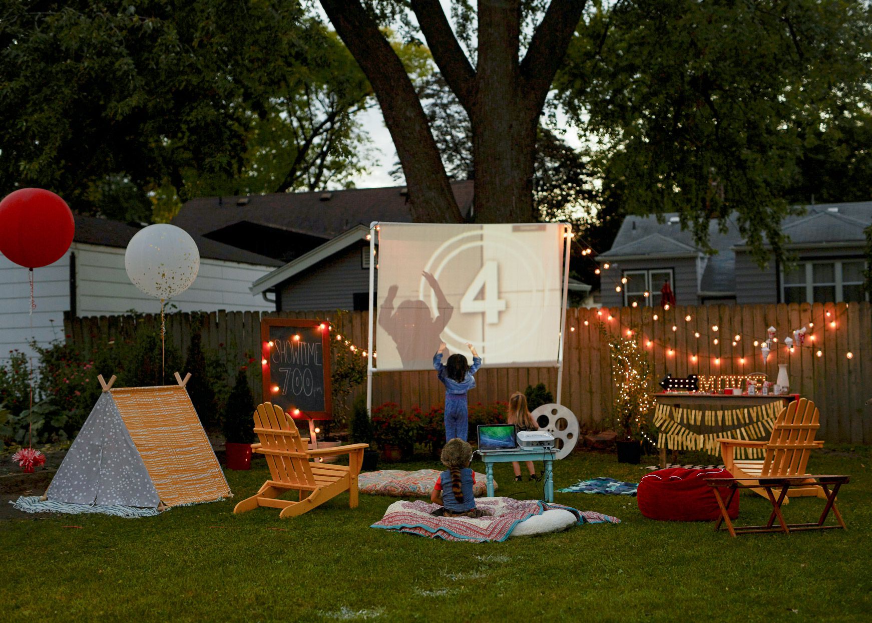 How to Throw a Themed Birthday Bash at Home