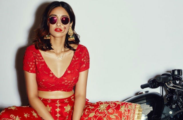 Must Have Bride Poses in D-Day Albums