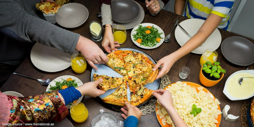 KHANA TOH BANTA HAI!