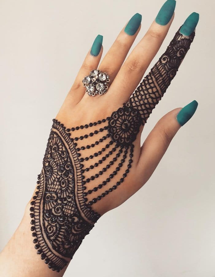 Lace Arabic Mehendi Design