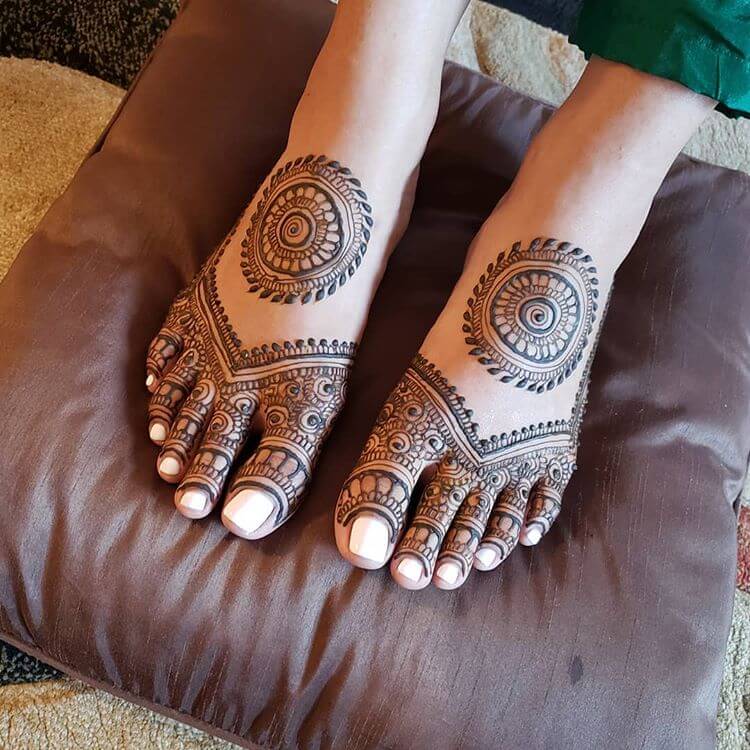 Mandala Foot Mehndi Design