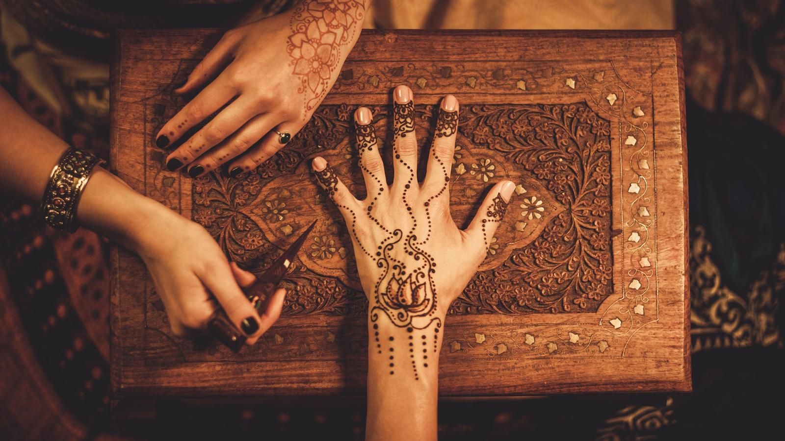 How to Make Mehndi Darker and Long Lasting? 