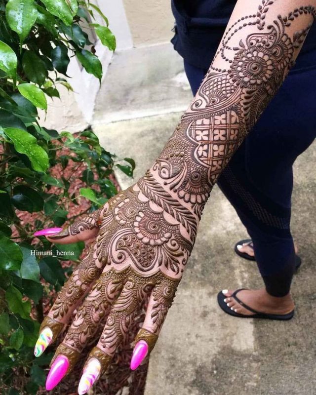 Multi-Patterned Arabic Mehndi Design