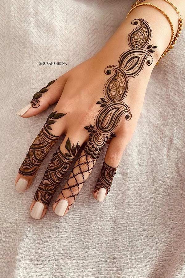Paisley Mehendi Design 