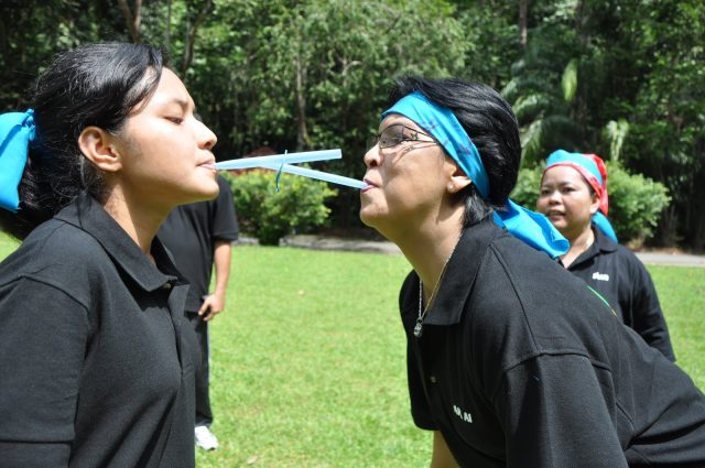 Pass On The Rubber Band