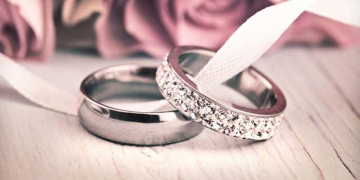 Short Engagement versus Long Engagement