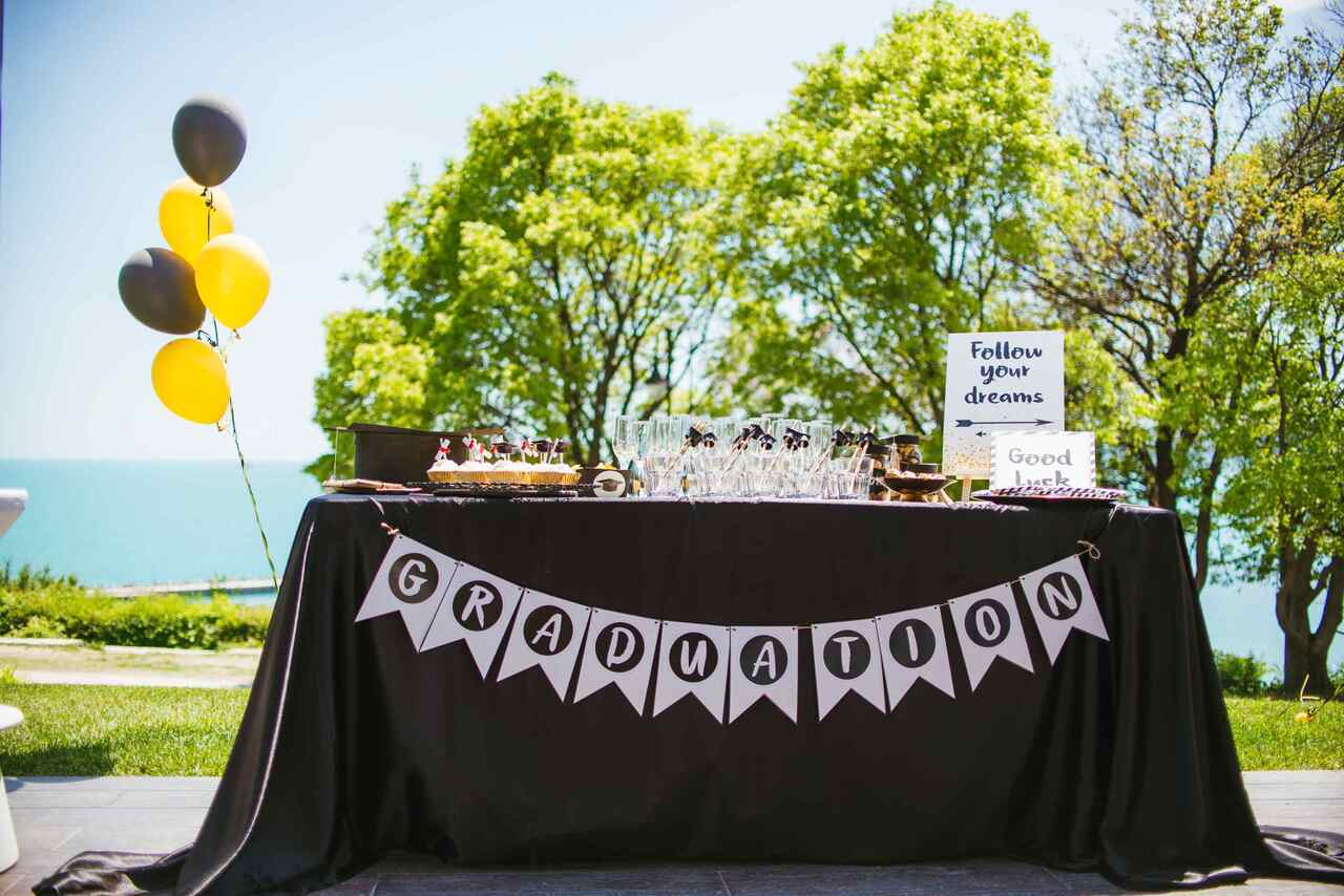 Step-by-Step Checklist for Hosting a Flawless Graduation Party
