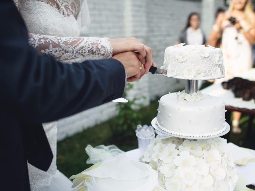 Unique & Fresh Wedding Cake Flavours That You Must Try Out In 2026!