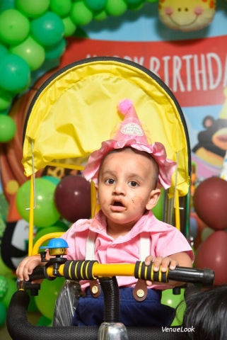 Click with Birthday Boy