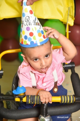 Click with Birthday Boy