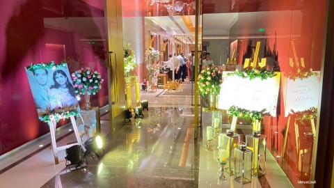 Decorated by venuelook