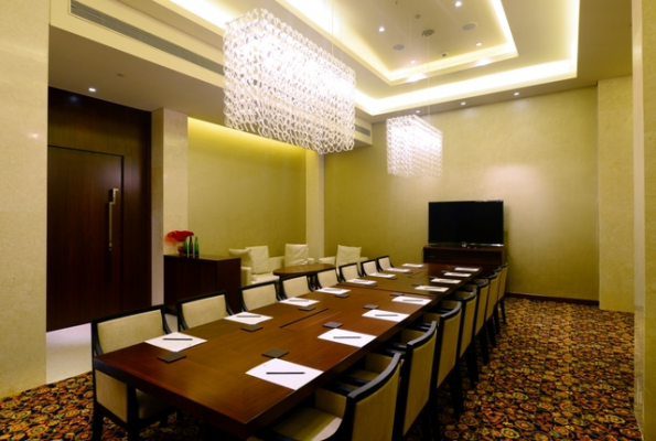 Executive Lounge Meeting Room 1 at DoubleTree by Hilton Hotel Pune