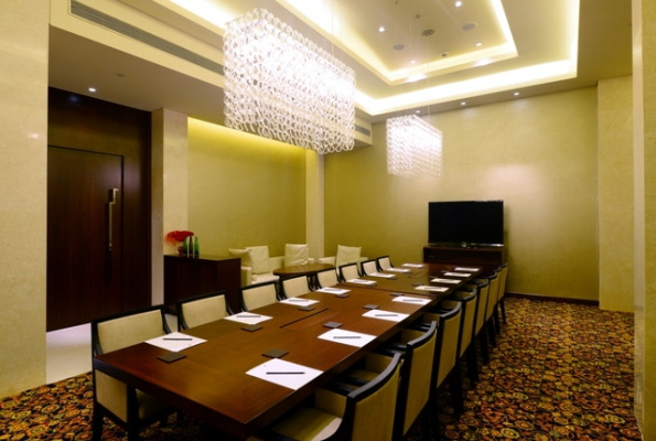 Food Studio Hall at DoubleTree by Hilton Hotel Pune