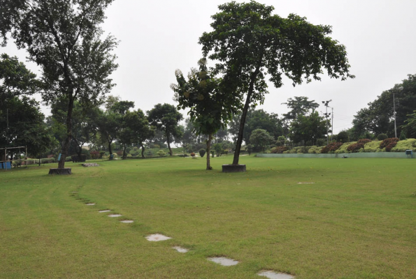 Maple Lawn at PC Chandra Garden