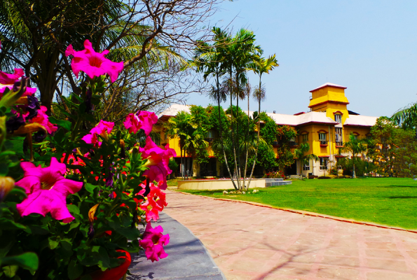 Front Lawn at Ibiza Resort