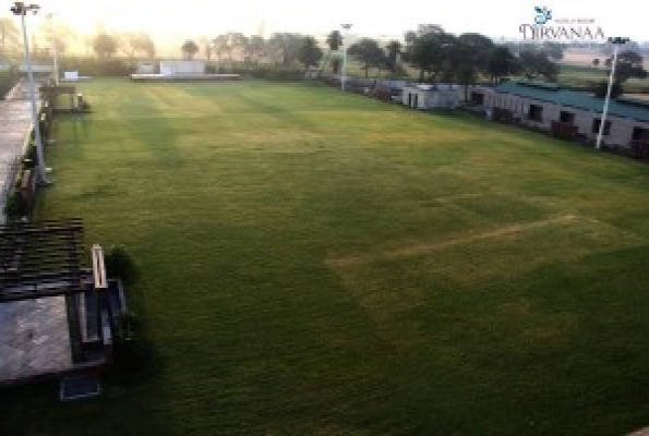 Nirvanaa Hotel & Resort 1