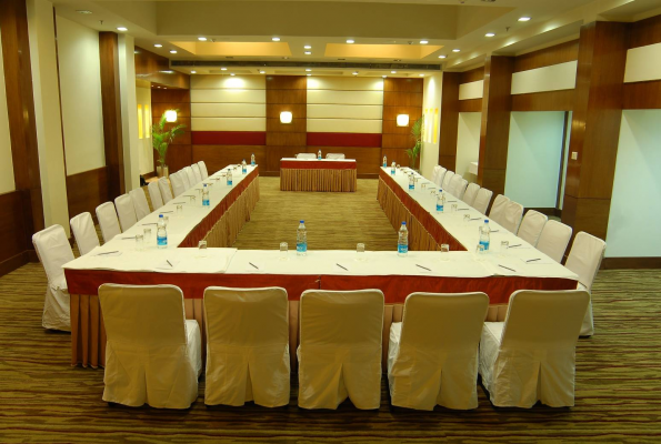 Senate room at Golden Tulip Lucknow