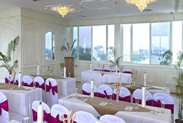 Hotel Clarks Avadh 1