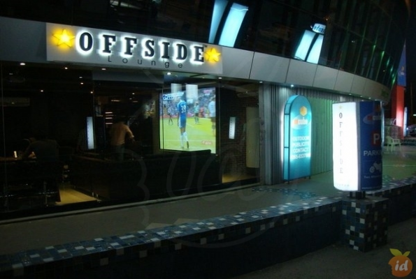 Offside Lounge