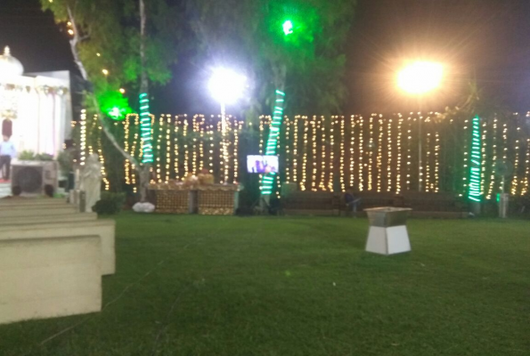 Lawn at Vandana Farms