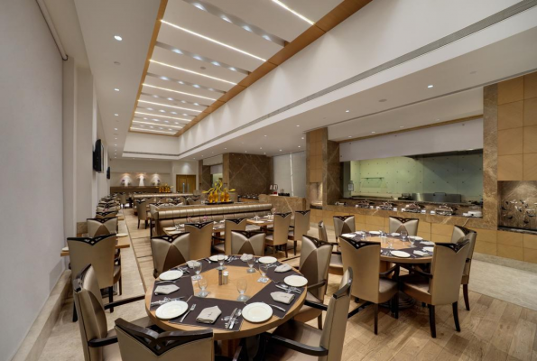 Clube Cafe at The Grand Bhagwati