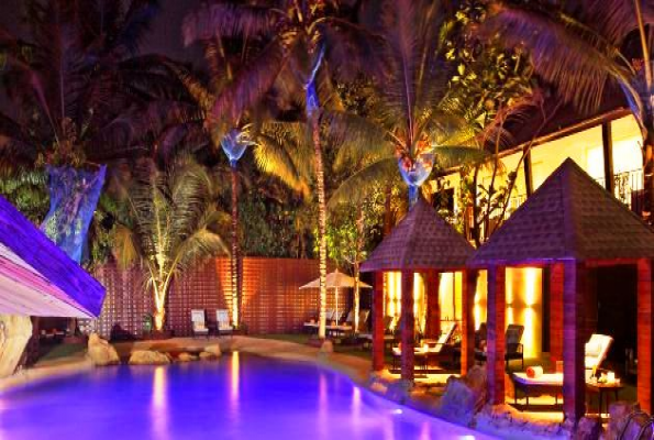 Swim Up Bar at Novotel Goa Shrem