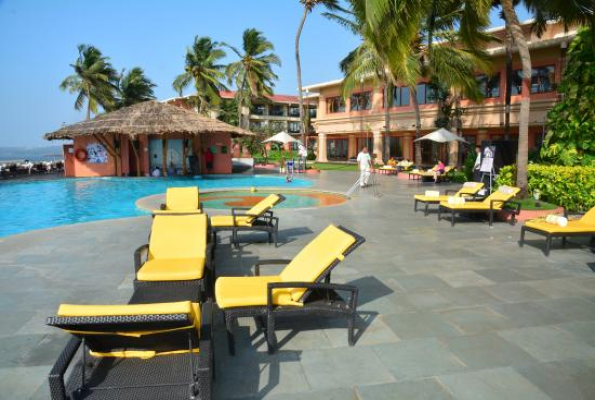 Waterfront Terrace & Bar at Goa Marriott Resort & Spa