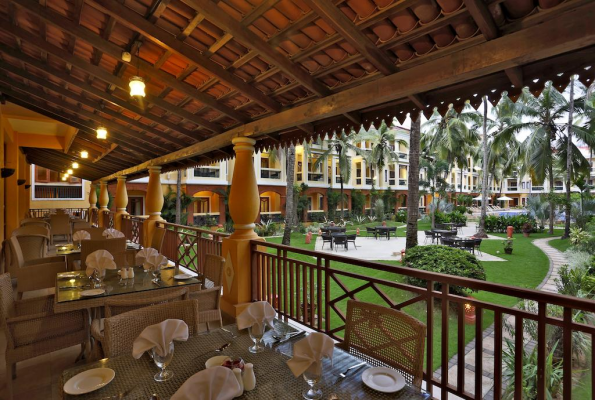 Poolside Bar at Country Inn & Suites By Carlson