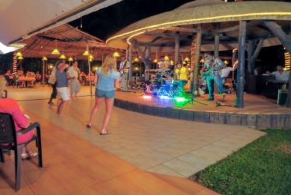 Miramar Resto Bar at Nanu Resort