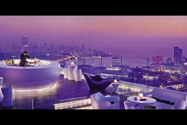 The Dining Room at Four Seasons Hotel