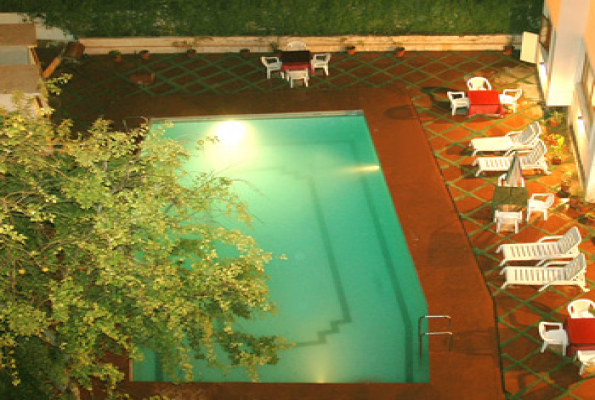 Sarovar The Pool Side Restaurant at Hotel Vishnupriya