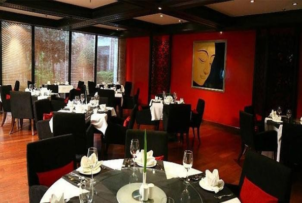 Radisson Blu Udaipur Palace Resort & Spa 2