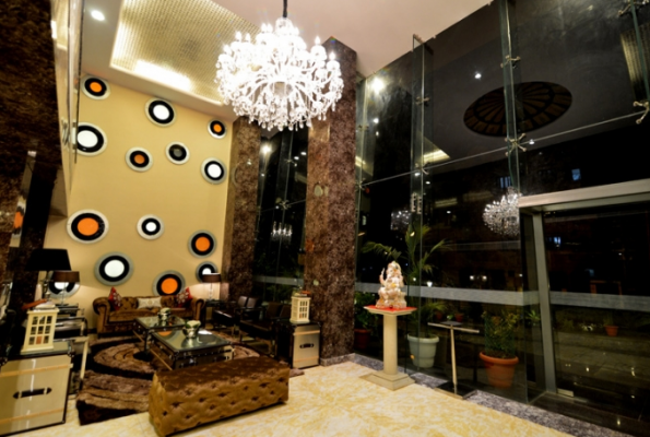 Q Hotel Udaipur Luxury Budget Hotel