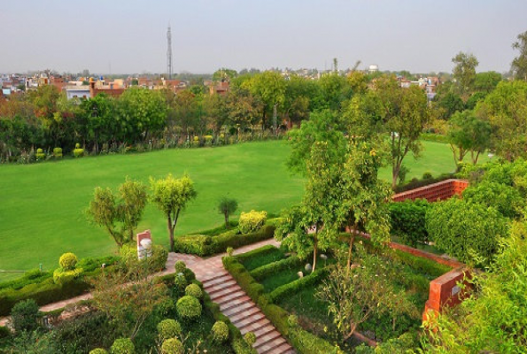 Sher Shah Suri Garden at ITC Mughal