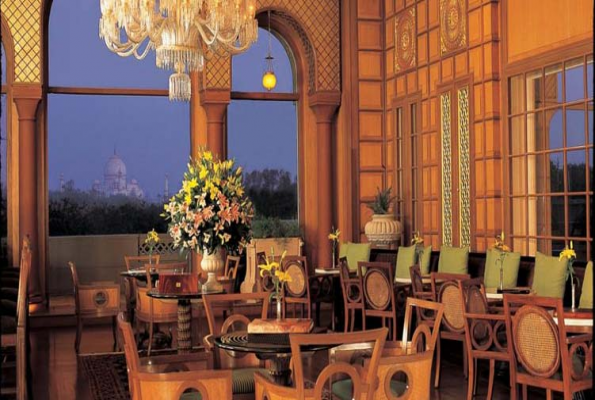 The Lounge at The Oberoi Amarvilas