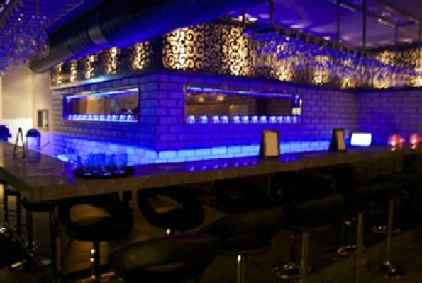 Aquum Club & Lounge