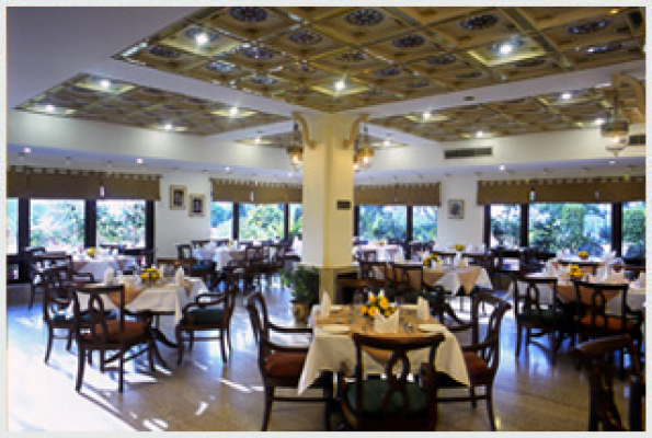 Sheesh Mahal Restaurant at Hotel Mansingh Palace