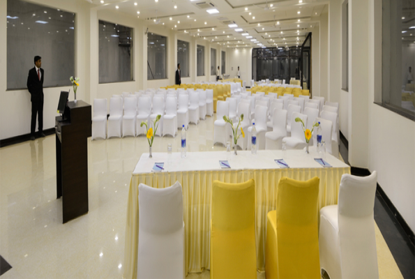 Restaurant at Hotel Madhushrie