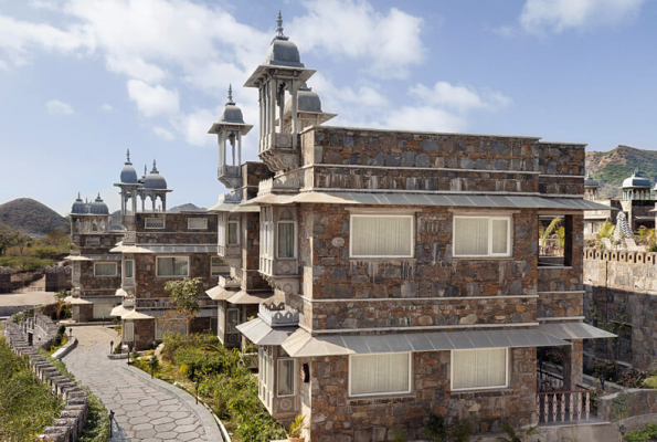 Upper Deck Lawn at The Amargarh Resort