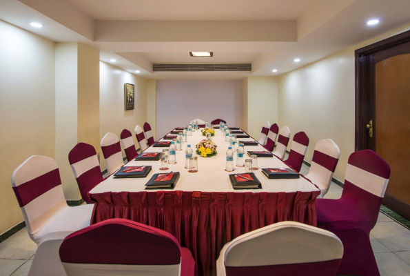 Chamber Hall at Lords Inn Vadodara