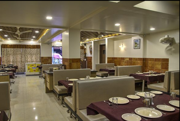 Banquet Hall at Hotel New Holiday Plaza