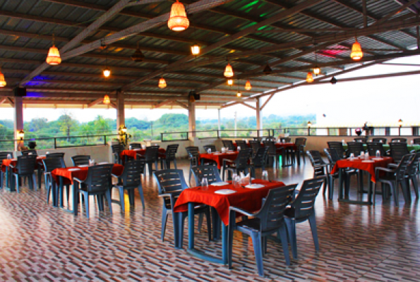 Restaurant at The Cloud Hotel And Resorts